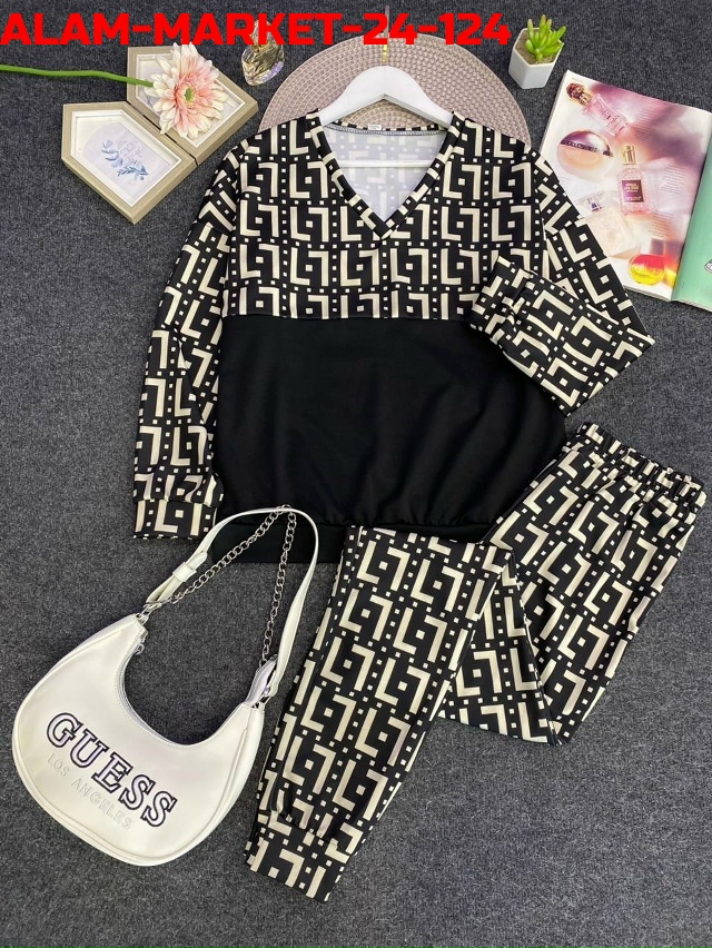 Спортивный костюм 23175485