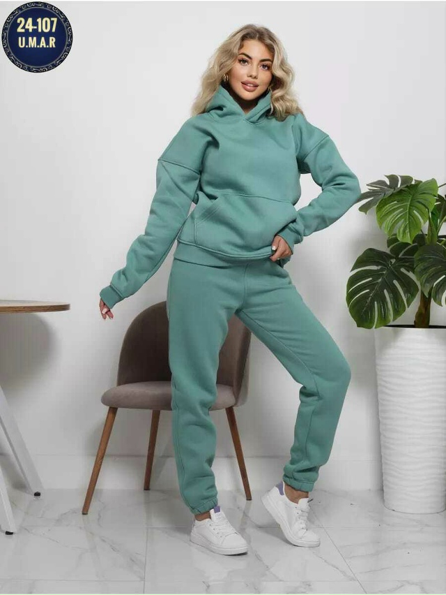 Спортивный костюм 23176469