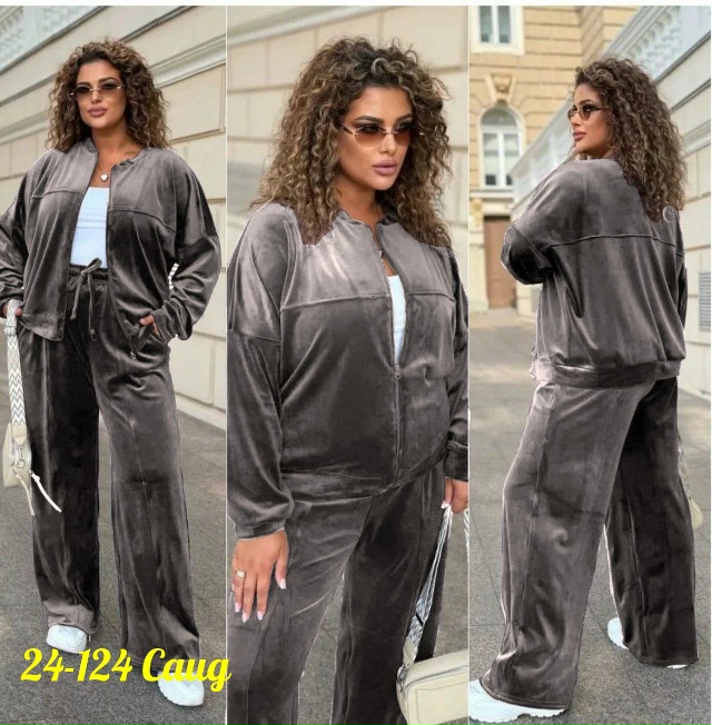 Спортивный костюм 23176304