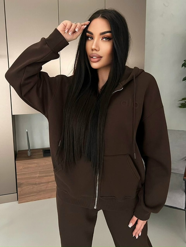 Спортивный костюм 23177621