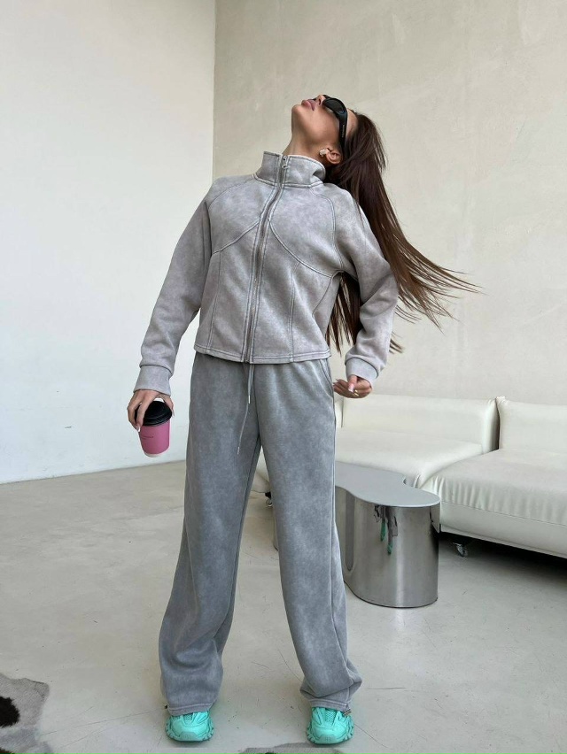 Спортивный костюм 23179143