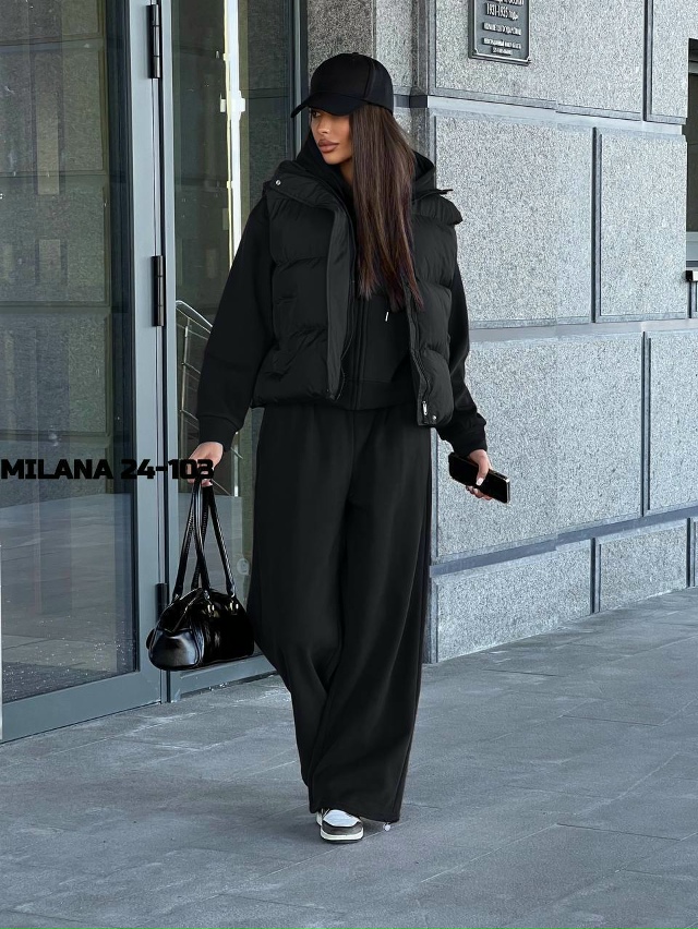 Спортивный костюм 23182171