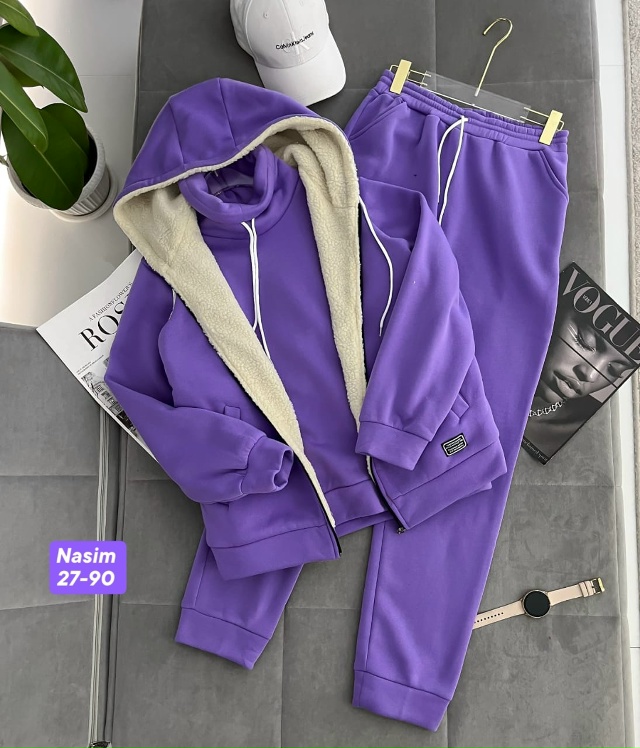 Спортивный костюм 23182792